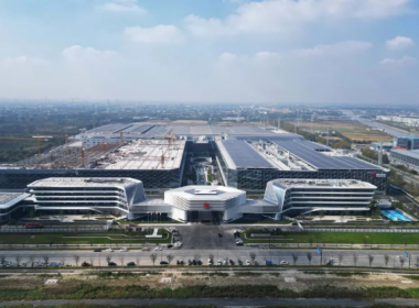 【年代幕墻】助力復(fù)合材料行業(yè)領(lǐng)軍企業(yè)【振石集團(tuán)】落地超40000m2新材園