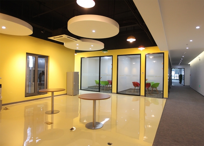 安心財(cái)險(xiǎn)裝飾