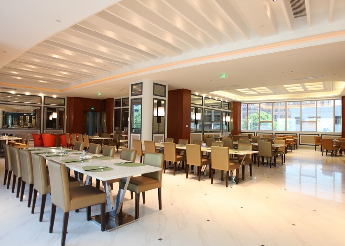 陽(yáng)光大酒店自助餐廳裝飾