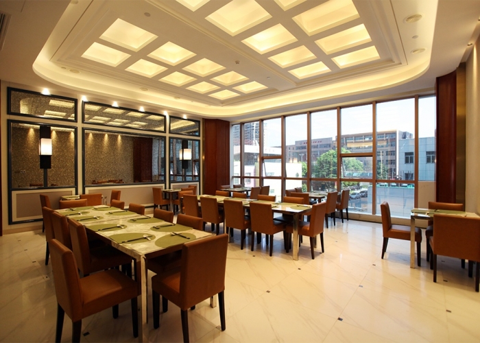 陽(yáng)光大酒店自助餐廳裝飾