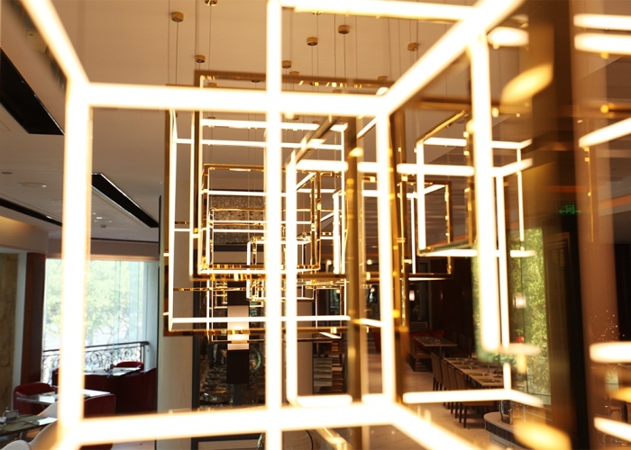 陽(yáng)光大酒店自助餐廳裝飾